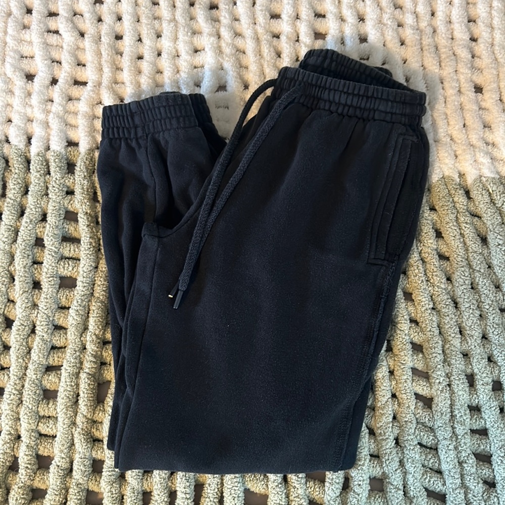 Black aerie sweatpants